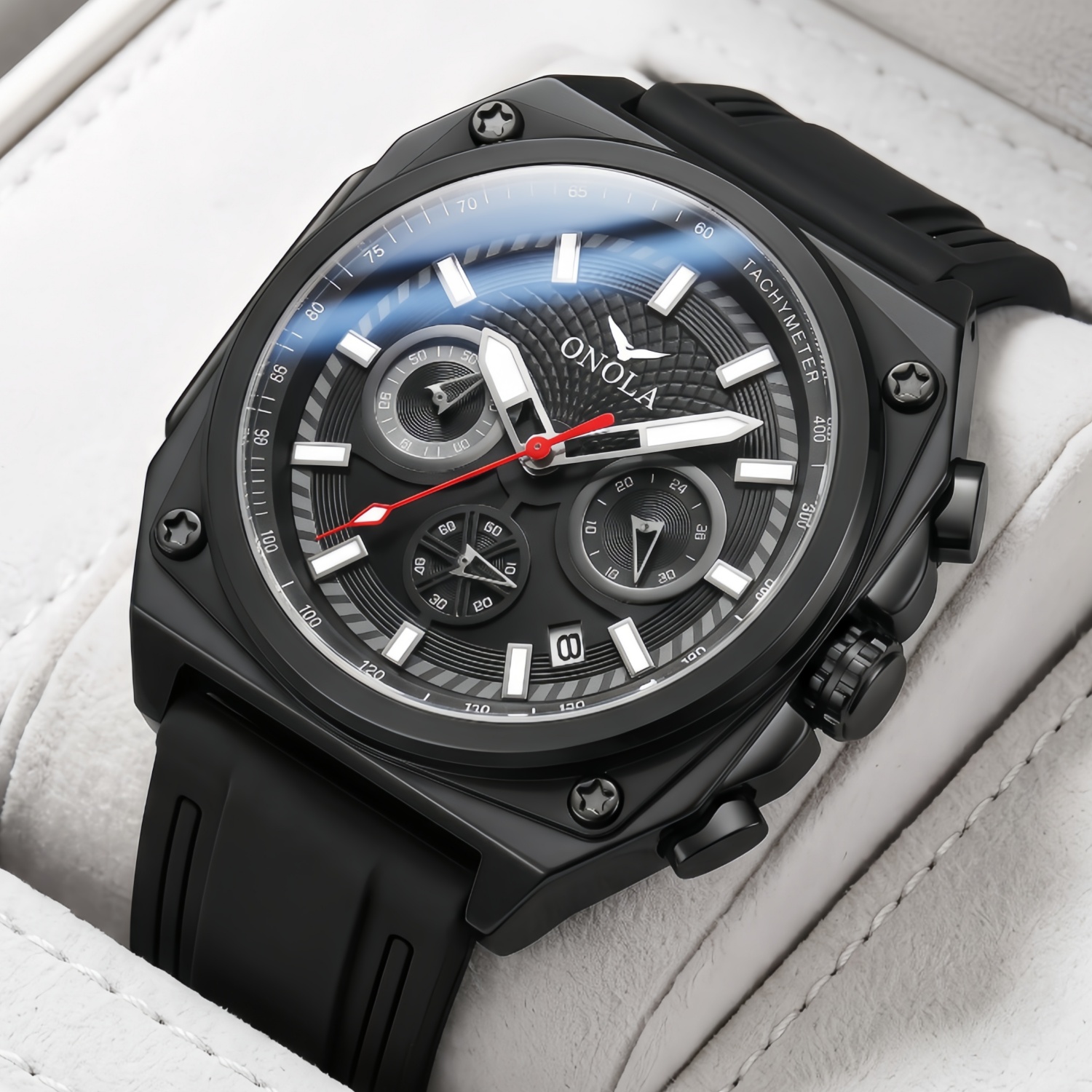 ONOLA メンズクォーツ腕時計 シリコンストラップ スピー - Suede Strap Watch のレビューと価格