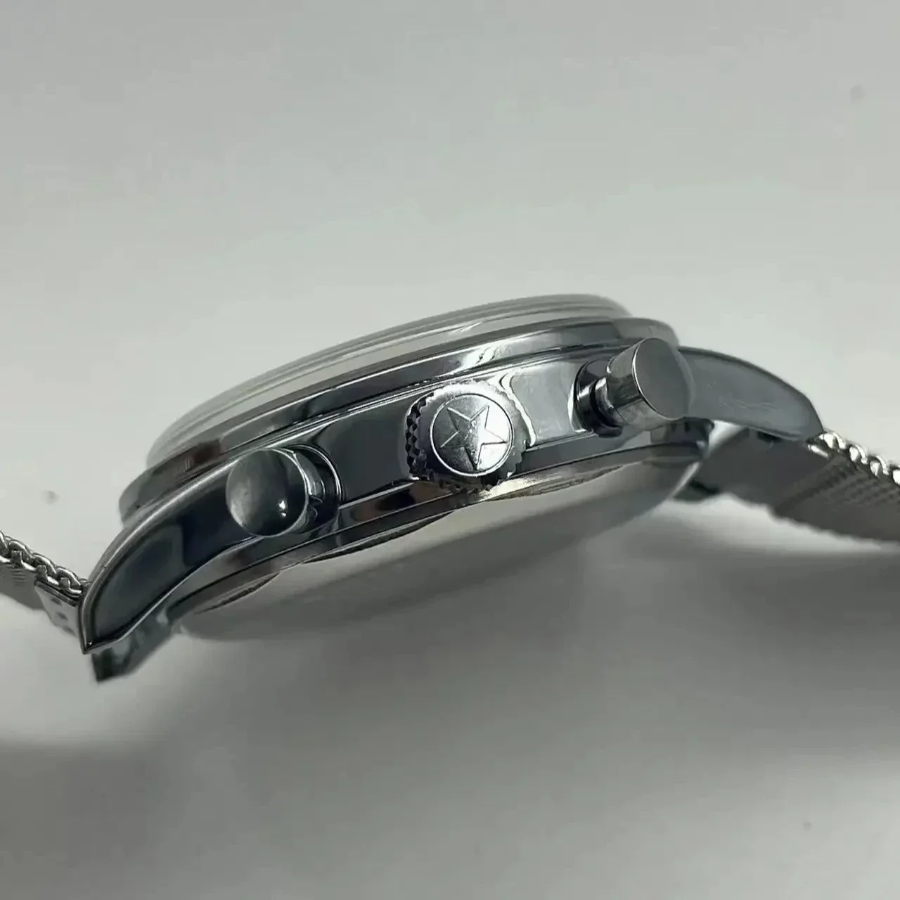 メンズ腕時計 1963 パイロット自動時計 42 ミリメート - Suede Strap Watch のレビューと価格